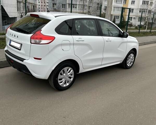 Білий ВАЗ XRay, об'ємом двигуна 1.6 л та пробігом 59 тис. км за 7976 $, фото 1 на Automoto.ua