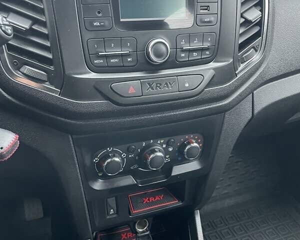 Білий ВАЗ XRay, об'ємом двигуна 1.6 л та пробігом 59 тис. км за 7976 $, фото 9 на Automoto.ua