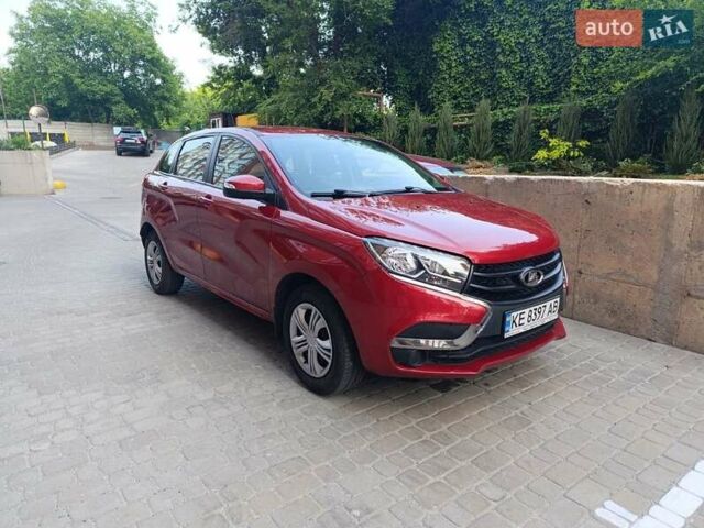 Красный ВАЗ XRay, объемом двигателя 1.6 л и пробегом 40 тыс. км за 8500 $, фото 6 на Automoto.ua