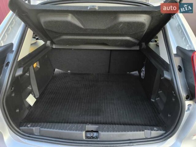 Сірий ВАЗ XRay, об'ємом двигуна 1.6 л та пробігом 28 тис. км за 9700 $, фото 6 на Automoto.ua
