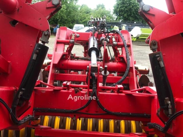 Червоний Вадерстад Каррієр, об'ємом двигуна 0 л та пробігом 0 тис. км за 24544 $, фото 6 на Automoto.ua