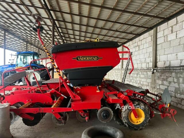 Червоний Вадерстад Rapid 400C, об'ємом двигуна 0 л та пробігом 0 тис. км за 70012 $, фото 1 на Automoto.ua