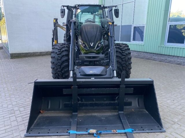 Зеленый Valtra T234, объемом двигателя 7.4 л и пробегом 10 тыс. км за 284036 $, фото 4 на Automoto.ua