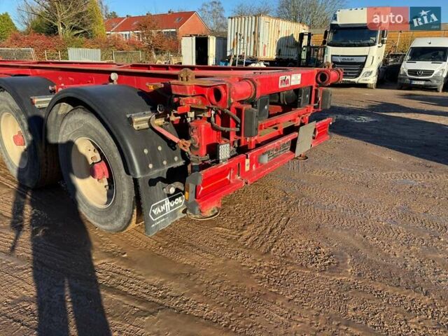 Красный Van Hool 3-АС, объемом двигателя 0 л и пробегом 355 тыс. км за 12623 $, фото 13 на Automoto.ua