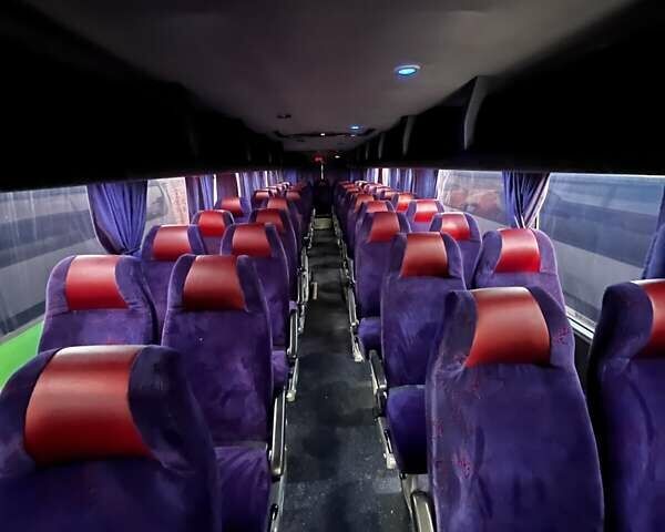 Белый Van Hool 927, объемом двигателя 12.82 л и пробегом 777 тыс. км за 33000 $, фото 5 на Automoto.ua