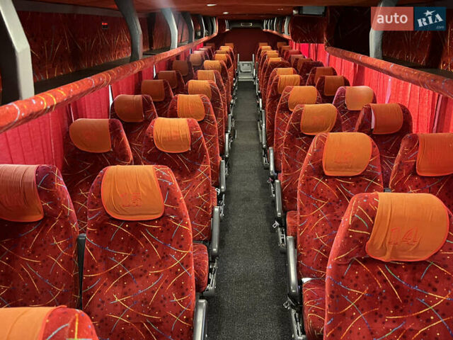 Красный Van Hool 927, объемом двигателя 12.8 л и пробегом 650 тыс. км за 70000 $, фото 28 на Automoto.ua
