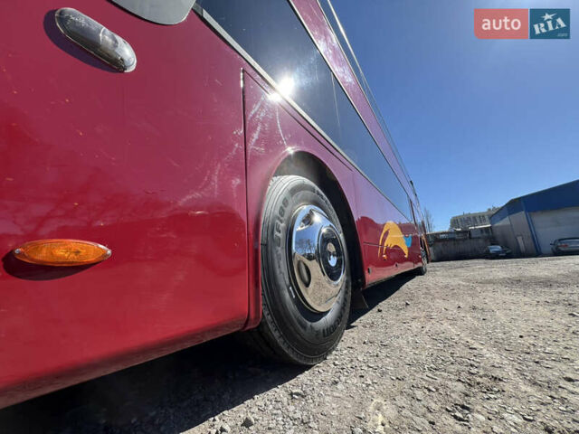 Красный Van Hool 927, объемом двигателя 12.8 л и пробегом 650 тыс. км за 70000 $, фото 49 на Automoto.ua
