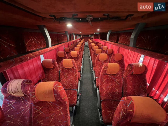 Красный Van Hool 927, объемом двигателя 12.8 л и пробегом 650 тыс. км за 70000 $, фото 27 на Automoto.ua