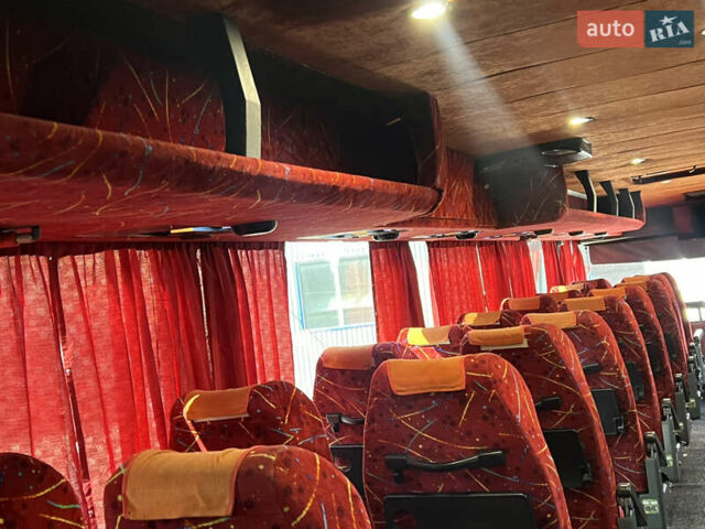 Красный Van Hool 927, объемом двигателя 12.8 л и пробегом 650 тыс. км за 70000 $, фото 38 на Automoto.ua