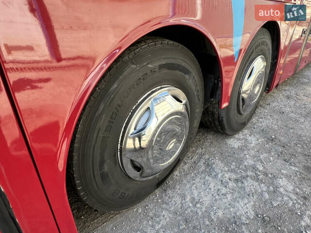 Красный Van Hool 927, объемом двигателя 12.8 л и пробегом 650 тыс. км за 65000 $, фото 65 на Automoto.ua