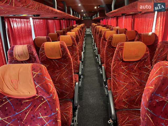 Красный Van Hool 927, объемом двигателя 12.8 л и пробегом 650 тыс. км за 70000 $, фото 30 на Automoto.ua