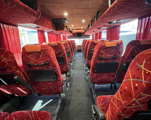 Красный Van Hool 927, объемом двигателя 12.8 л и пробегом 650 тыс. км за 70000 $, фото 35 на Automoto.ua