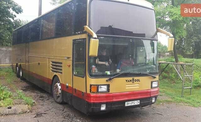 Желтый Van Hool A320, объемом двигателя 11.97 л и пробегом 1 тыс. км за 12000 $, фото 1 на Automoto.ua