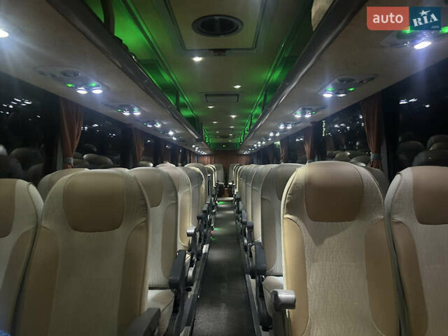Бежевий Van Hool Акрон, об'ємом двигуна 12.9 л та пробігом 360 тис. км за 110000 $, фото 2 на Automoto.ua