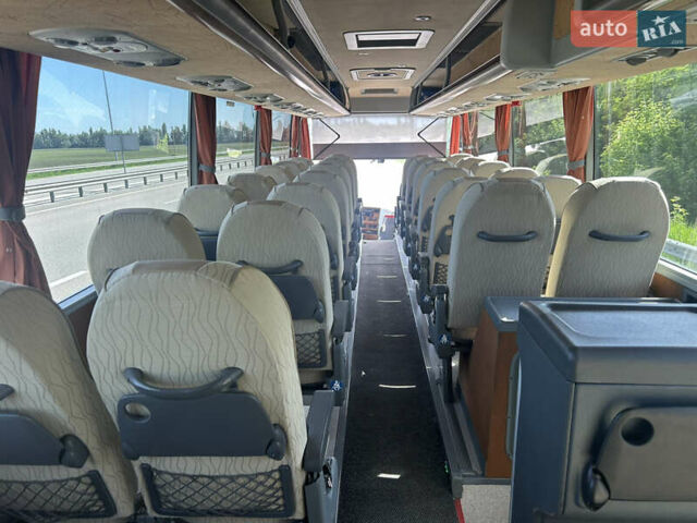 Бежевий Van Hool Акрон, об'ємом двигуна 12.9 л та пробігом 360 тис. км за 110000 $, фото 16 на Automoto.ua