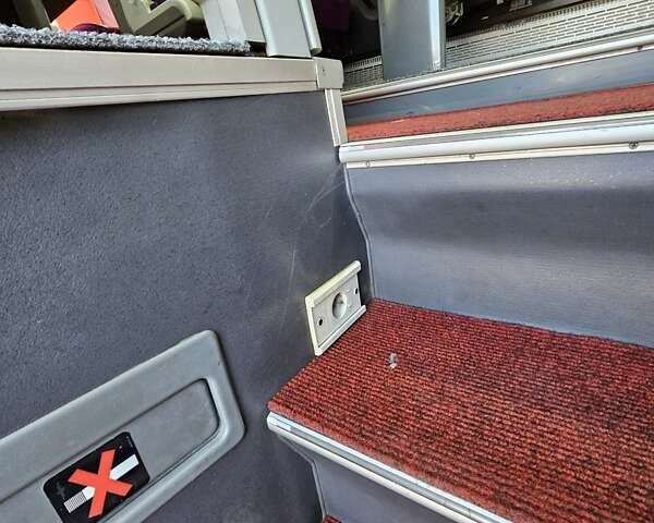 Фіолетовий Van Hool Акрон, об'ємом двигуна 12.9 л та пробігом 736 тис. км за 115000 $, фото 46 на Automoto.ua