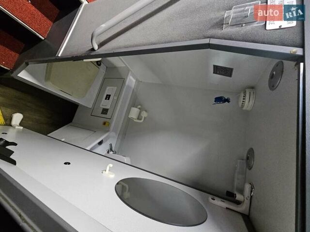 Фиолетовый Van Hool Акрон, объемом двигателя 12.9 л и пробегом 736 тыс. км за 115000 $, фото 58 на Automoto.ua