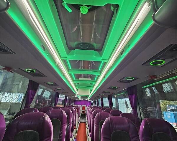 Фіолетовий Van Hool Акрон, об'ємом двигуна 12.9 л та пробігом 736 тис. км за 115000 $, фото 8 на Automoto.ua