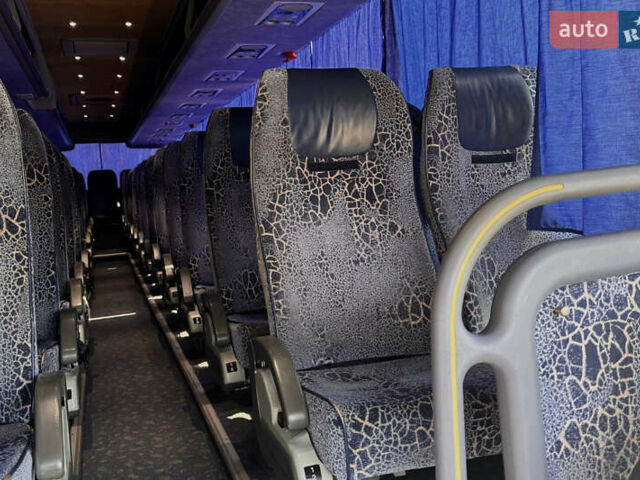 Серый Van Hool Акрон, объемом двигателя 10.5 л и пробегом 900 тыс. км за 100000 $, фото 41 на Automoto.ua