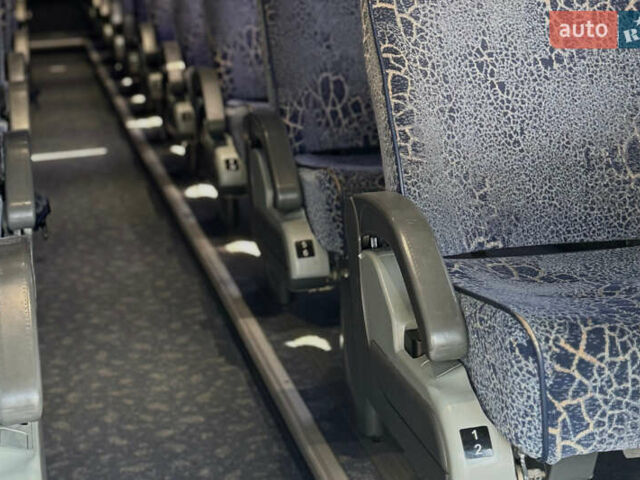 Серый Van Hool Акрон, объемом двигателя 10.5 л и пробегом 900 тыс. км за 100000 $, фото 40 на Automoto.ua