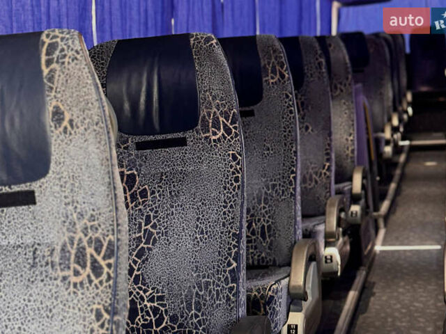 Серый Van Hool Акрон, объемом двигателя 10.5 л и пробегом 900 тыс. км за 100000 $, фото 39 на Automoto.ua