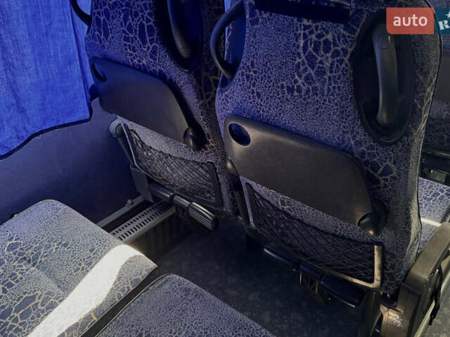 Серый Van Hool Акрон, объемом двигателя 10.5 л и пробегом 900 тыс. км за 100000 $, фото 42 на Automoto.ua