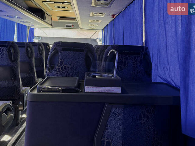 Серый Van Hool Акрон, объемом двигателя 10.5 л и пробегом 900 тыс. км за 100000 $, фото 44 на Automoto.ua