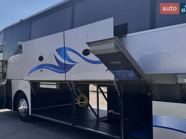 Серый Van Hool Акрон, объемом двигателя 10.5 л и пробегом 900 тыс. км за 100000 $, фото 22 на Automoto.ua