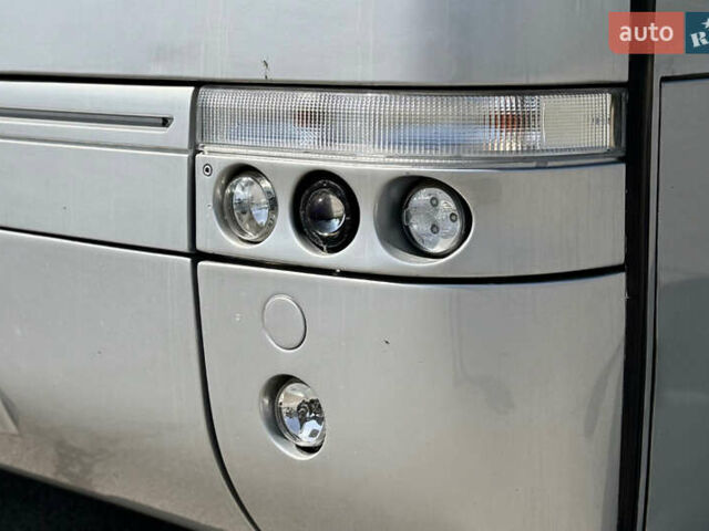 Серый Van Hool Акрон, объемом двигателя 10.5 л и пробегом 900 тыс. км за 100000 $, фото 8 на Automoto.ua