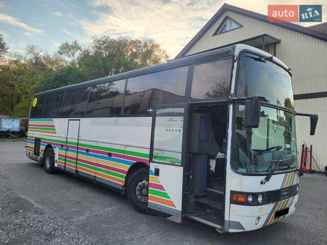 Оранжевый Van Hool Акрон, объемом двигателя 14 л и пробегом 999 тыс. км за 9900 $, фото 1 на Automoto.ua