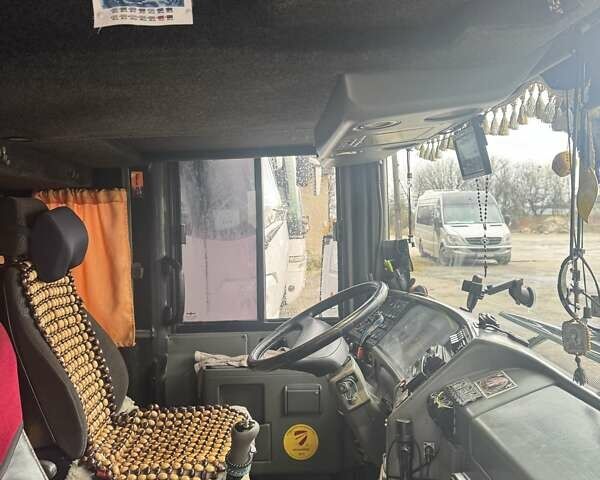 Белый Van Hool Атлано, объемом двигателя 12.8 л и пробегом 150 тыс. км за 45000 $, фото 11 на Automoto.ua