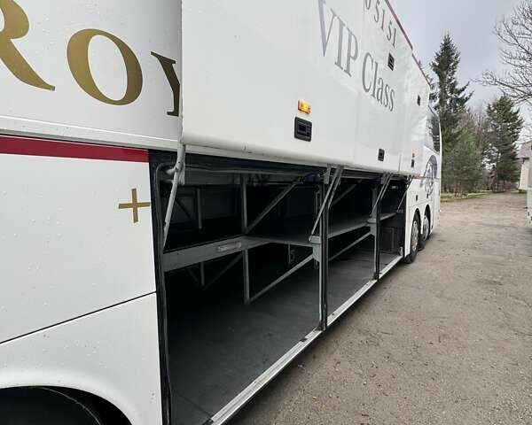 Белый Van Hool Атлано, объемом двигателя 12.8 л и пробегом 150 тыс. км за 45000 $, фото 3 на Automoto.ua