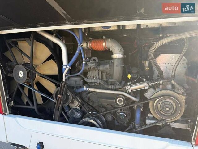 Белый Van Hool Атлано, объемом двигателя 12.9 л и пробегом 544 тыс. км за 192713 $, фото 14 на Automoto.ua