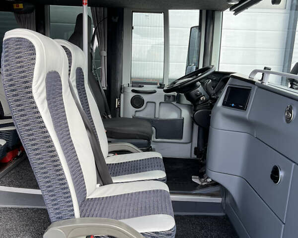 Серый Van Hool Атлано, объемом двигателя 12.9 л и пробегом 757 тыс. км за 265801 $, фото 14 на Automoto.ua