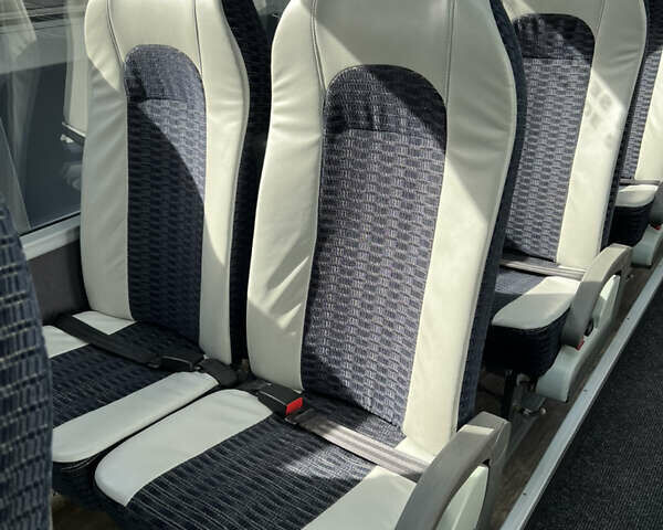 Серый Van Hool Атлано, объемом двигателя 12.9 л и пробегом 757 тыс. км за 265801 $, фото 29 на Automoto.ua