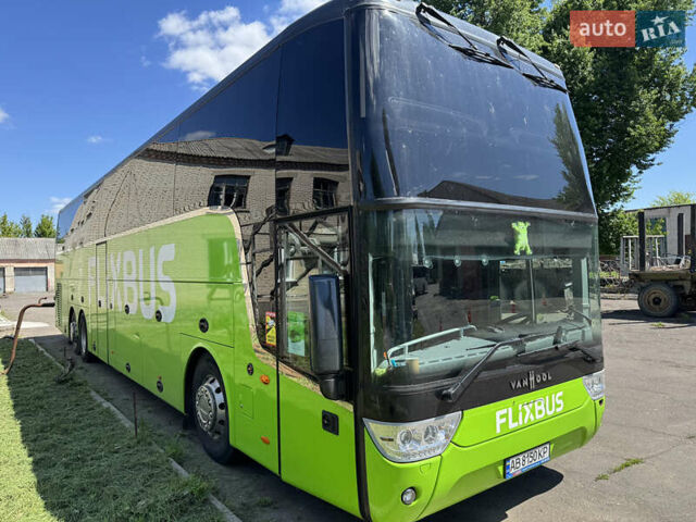 Зеленый Van Hool Атлано, объемом двигателя 12.9 л и пробегом 450 тыс. км за 290000 $, фото 5 на Automoto.ua