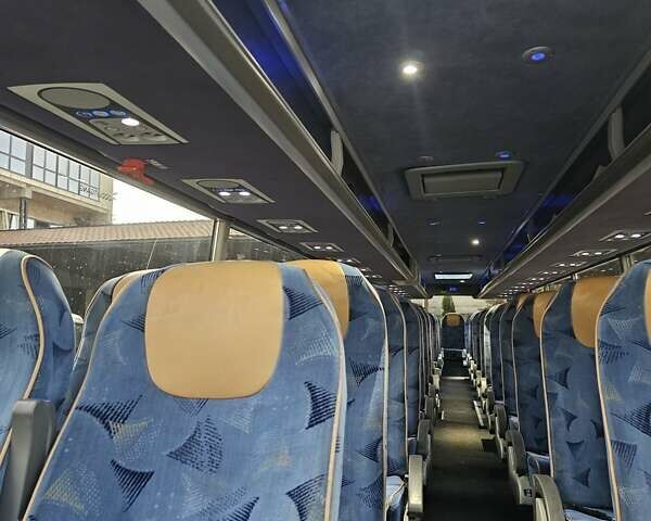 Белый Van Hool Астромега, объемом двигателя 12.9 л и пробегом 150 тыс. км за 139896 $, фото 9 на Automoto.ua