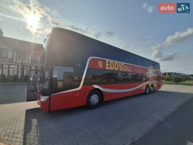 Красный Van Hool Астромега, объемом двигателя 12 л и пробегом 140 тыс. км за 284903 $, фото 2 на Automoto.ua