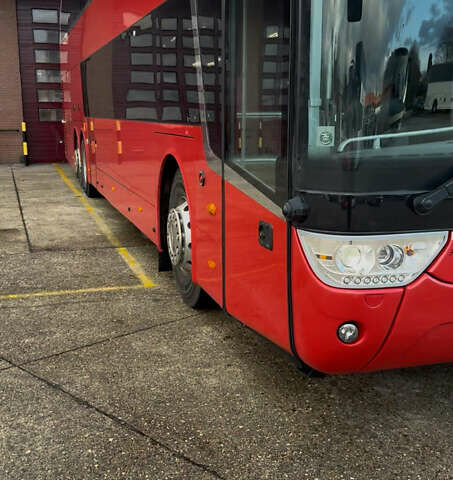 Красный Van Hool Астромега, объемом двигателя 0 л и пробегом 1000 тыс. км за 719353 $, фото 2 на Automoto.ua