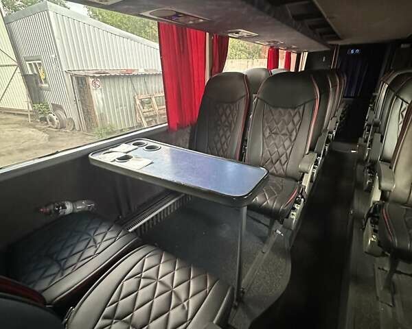 Серый Van Hool Астромега, объемом двигателя 12.9 л и пробегом 850 тыс. км за 132000 $, фото 7 на Automoto.ua