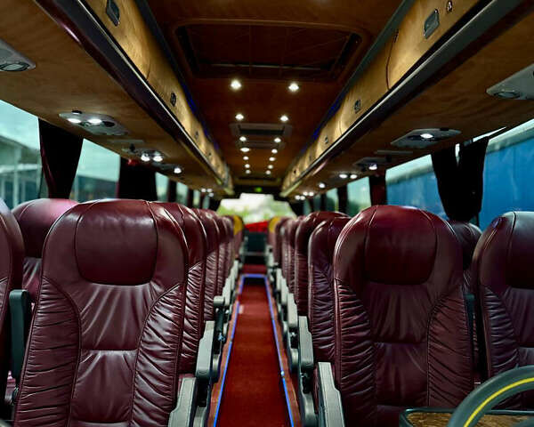 Серый Van Hool Астрон, объемом двигателя 12.9 л и пробегом 355 тыс. км за 141050 $, фото 23 на Automoto.ua