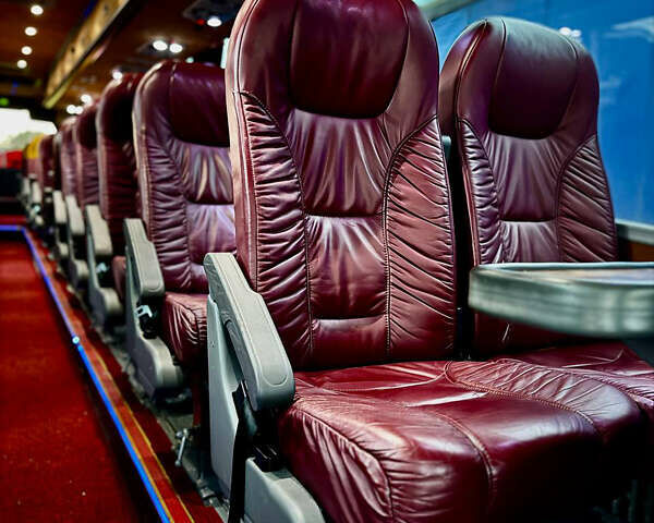 Серый Van Hool Астрон, объемом двигателя 12.9 л и пробегом 355 тыс. км за 141050 $, фото 20 на Automoto.ua