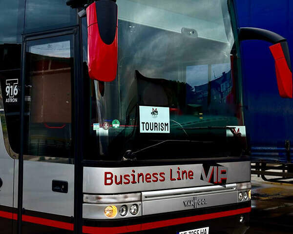 Серый Van Hool Астрон, объемом двигателя 12.9 л и пробегом 355 тыс. км за 141050 $, фото 1 на Automoto.ua