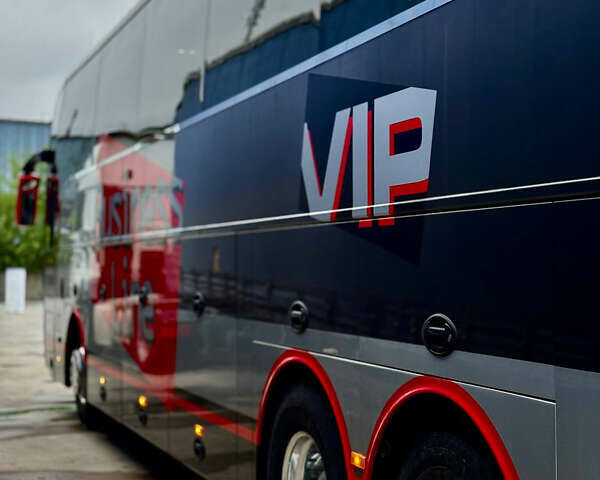 Серый Van Hool Астрон, объемом двигателя 12.9 л и пробегом 355 тыс. км за 141050 $, фото 6 на Automoto.ua
