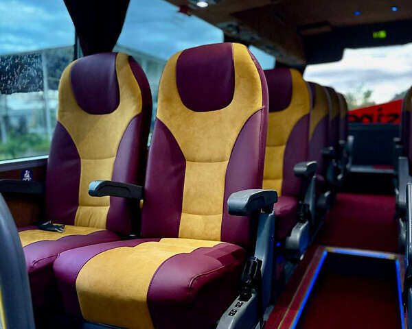 Серый Van Hool Астрон, объемом двигателя 12.9 л и пробегом 355 тыс. км за 141050 $, фото 27 на Automoto.ua