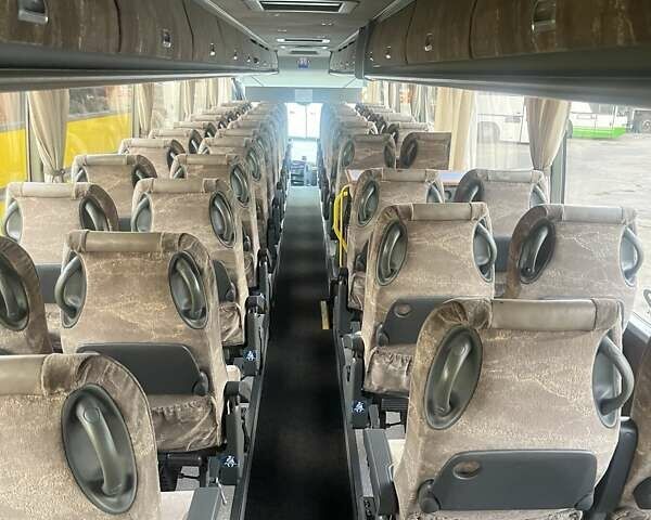 Серый Van Hool Астрон, объемом двигателя 12.4 л и пробегом 887 тыс. км за 87000 $, фото 8 на Automoto.ua