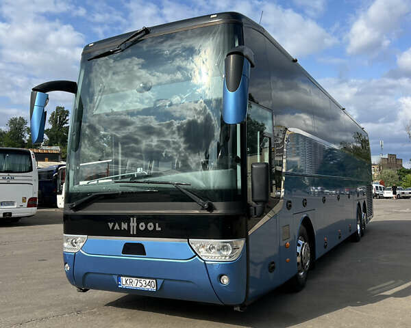 Синий Van Hool Астрон, объемом двигателя 0 л и пробегом 520 тыс. км за 196912 $, фото 2 на Automoto.ua