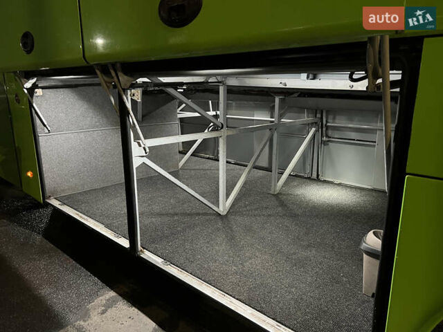 Зеленый Van Hool Астрон, объемом двигателя 12.9 л и пробегом 890 тыс. км за 205000 $, фото 40 на Automoto.ua