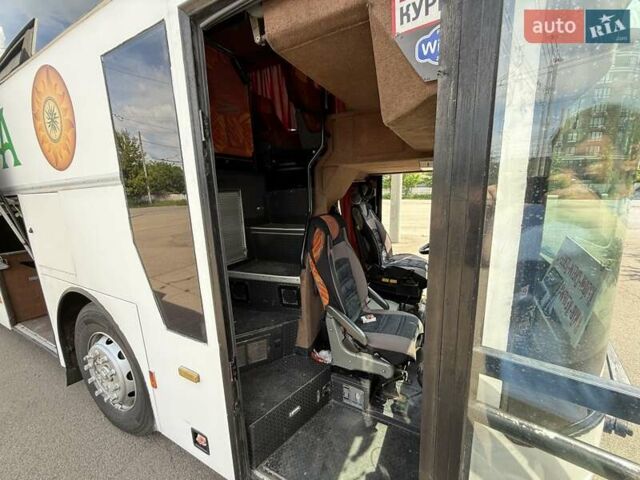 Белый Van Hool T816, объемом двигателя 11.97 л и пробегом 750 тыс. км за 15000 $, фото 23 на Automoto.ua