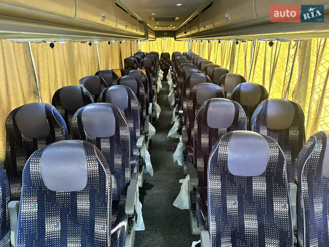 Бежевий Van Hool T915, об'ємом двигуна 12.9 л та пробігом 100 тис. км за 75000 $, фото 4 на Automoto.ua
